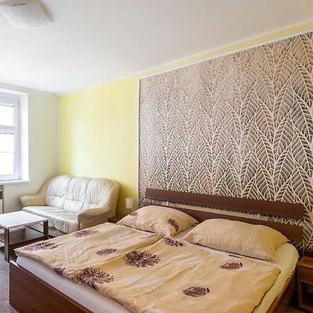 Lena Apartment Дечин Екстериор снимка