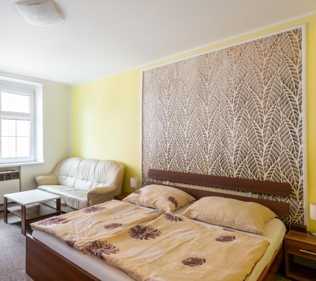 Lena Apartment Дечин Екстериор снимка